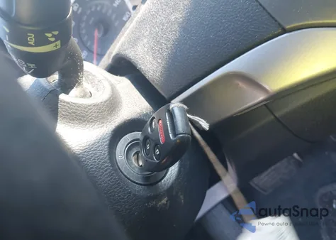 2011 Honda Accord 2.4 Lx z USA, uszkodzony, nr VIN 1HGCP2F32BA041105